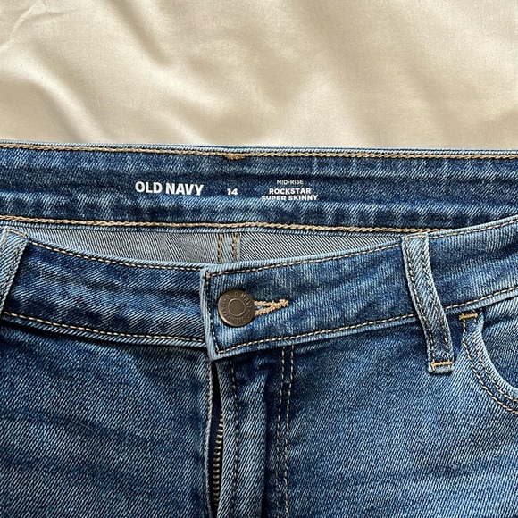 Old navy jeans. - Picture 4 of 4